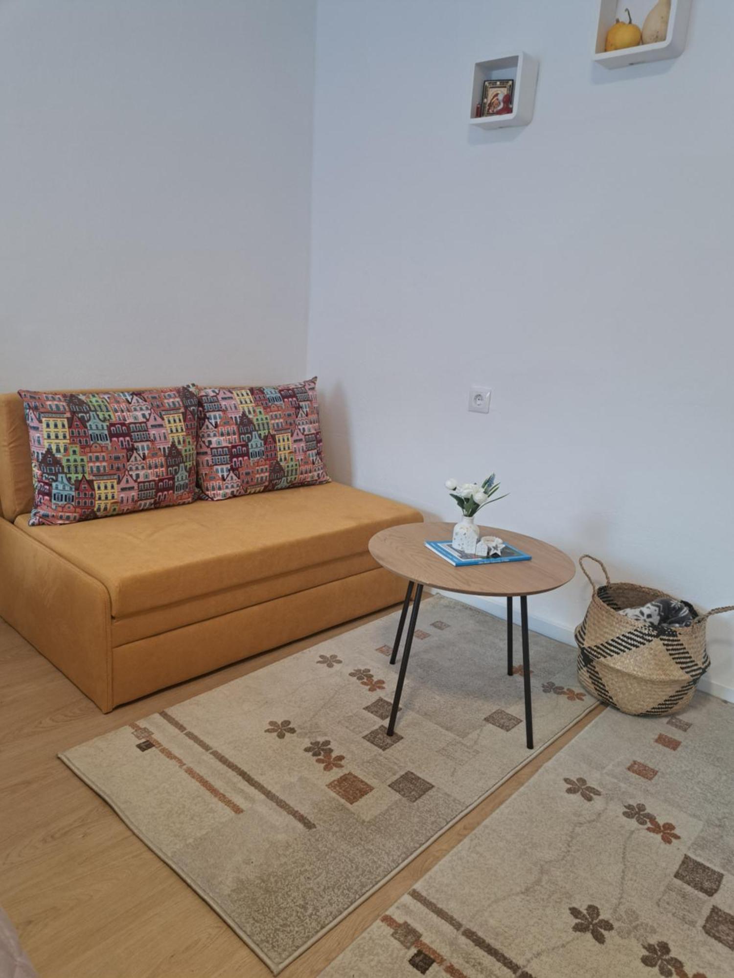 Studio With Free Parking In The Center - Deliamo 3 Sibiu Exterior foto