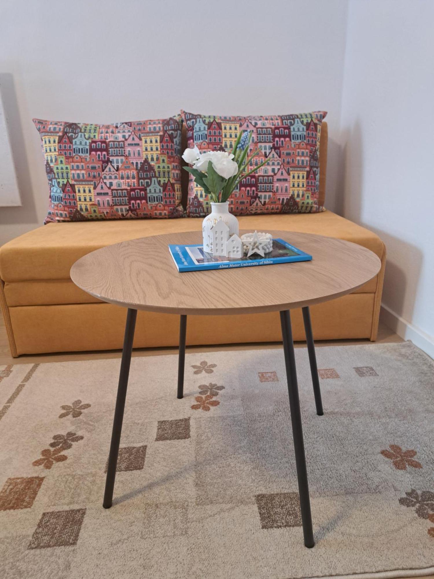 Studio With Free Parking In The Center - Deliamo 3 Sibiu Exterior foto